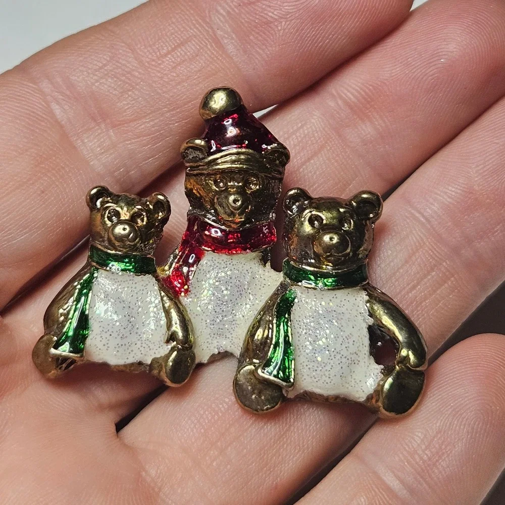 Vintage Christmas Teddy Bear Brooch Womens OS Gold Red Green Enamel Glitter